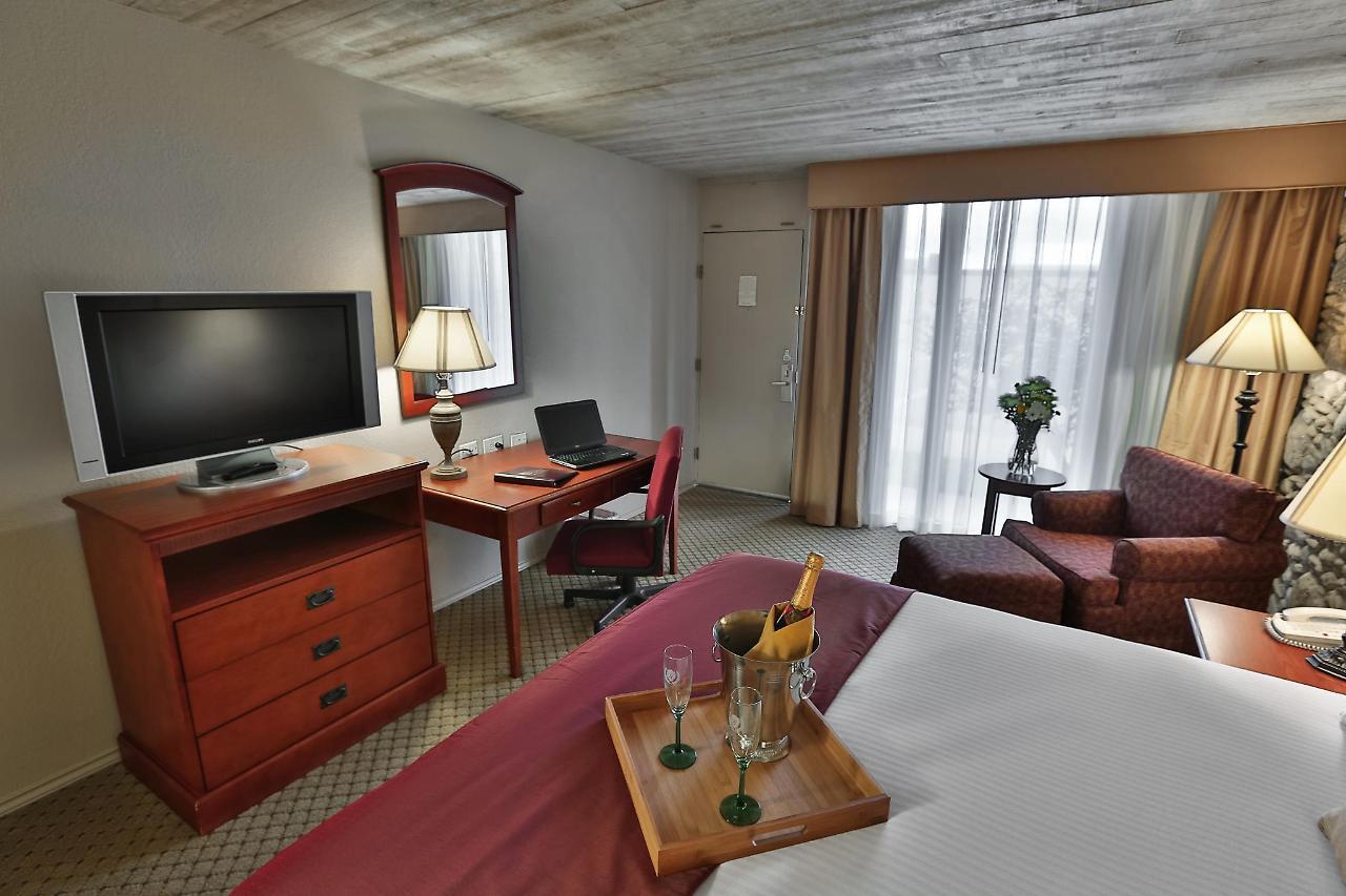 Cherokee Casino West Siloam Springs Resort Esterno foto