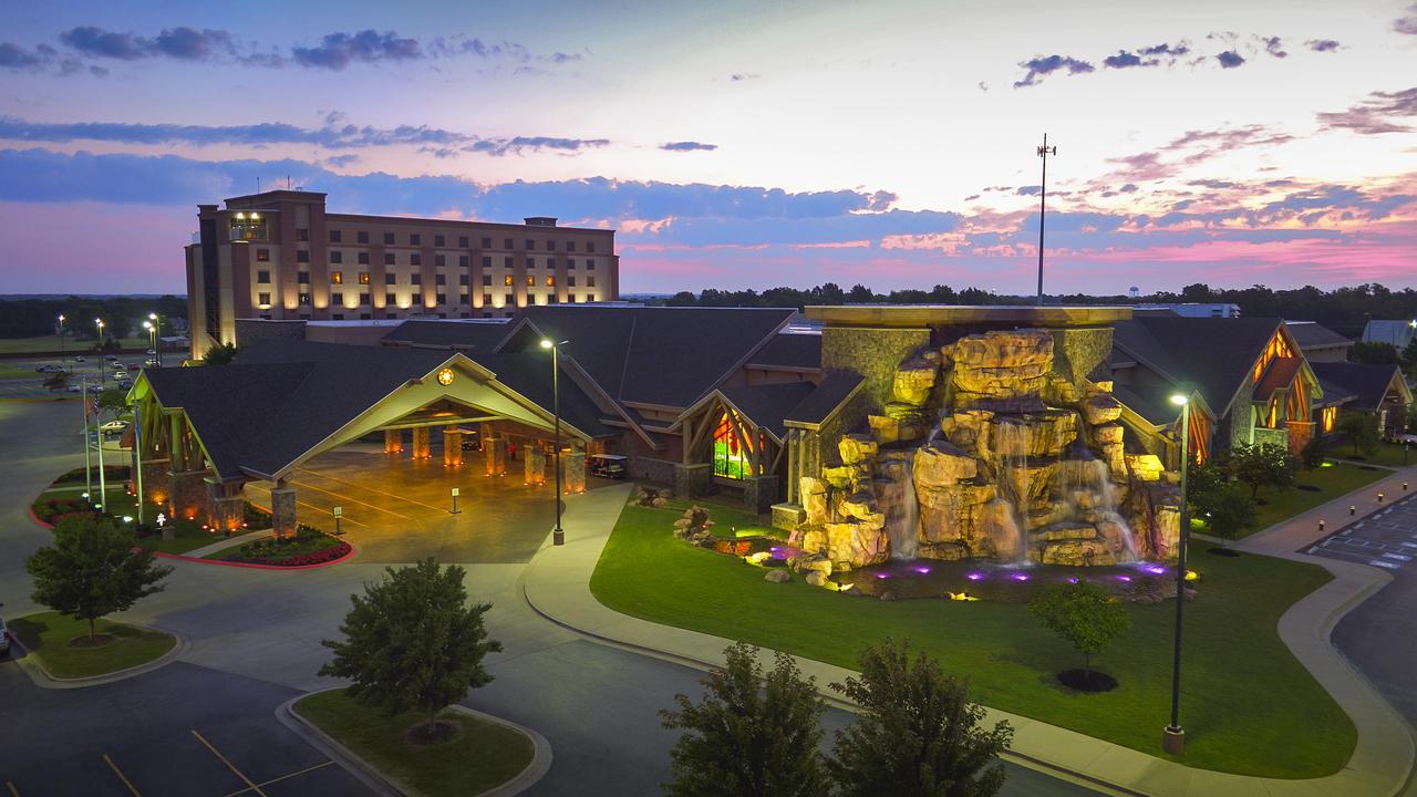 Cherokee Casino West Siloam Springs Resort Esterno foto