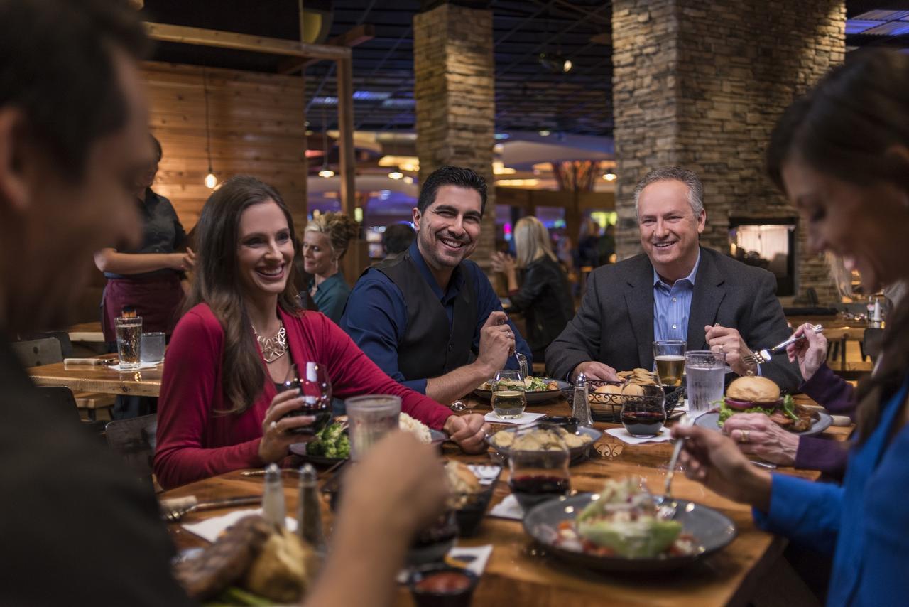 Cherokee Casino West Siloam Springs Resort Esterno foto